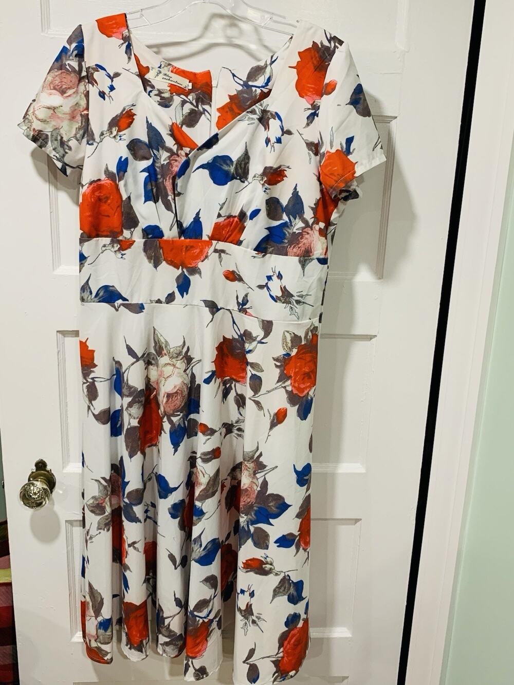 Blue Enchantress Pleated Dress Women's L White Floral Cap Sleeve Back Zip V-Neck